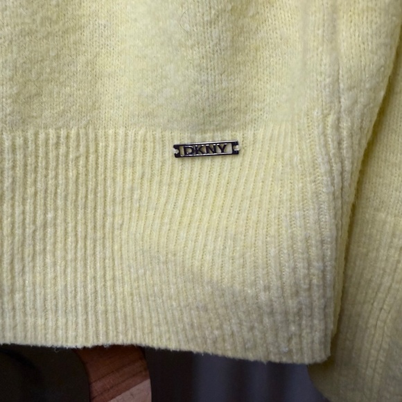 DKNY Limelight Collared Pullover Sweater | Soft Knit Classic Fit | Size XL - Picture 3 of 6